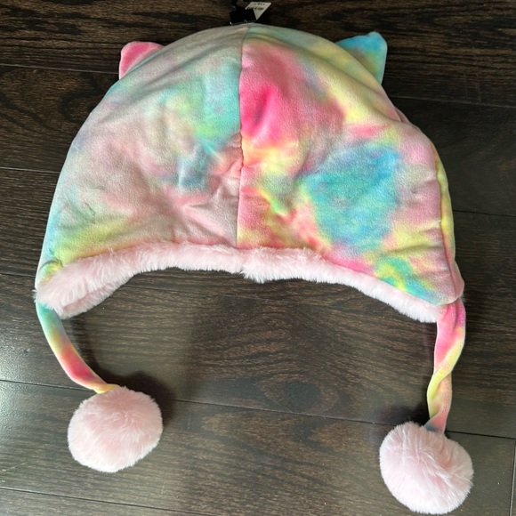🛍️3/$15 - NWT Girls Plush Fuzzy winter hat - Picture 3 of 5